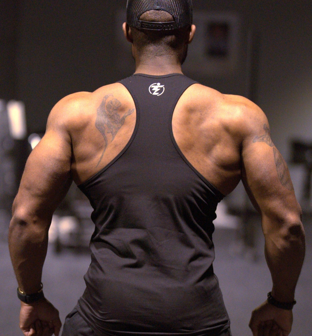 TOTAL ELITE LOGO STRINGER