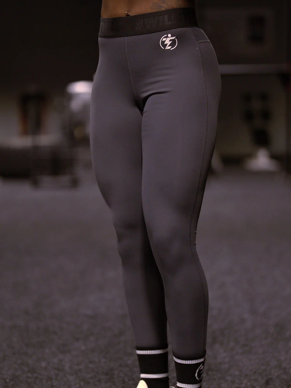 EXPOSED WAISTBAND LEGGINGS