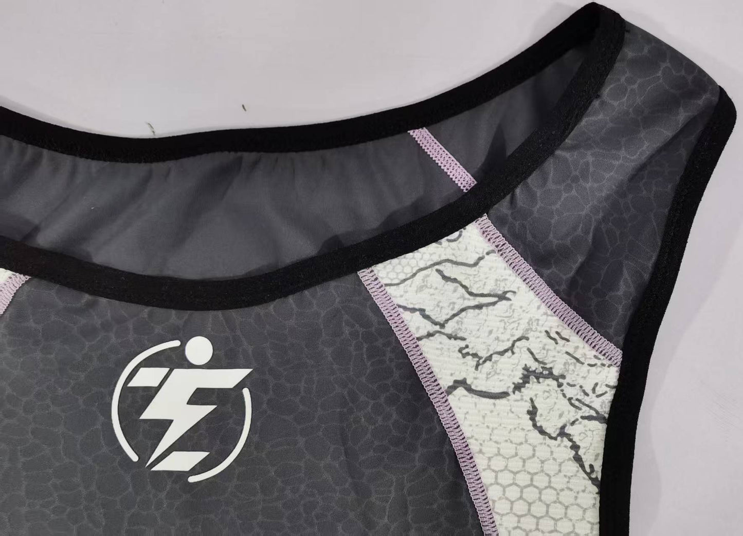 OUTLAST LAVA GREY SINGLET