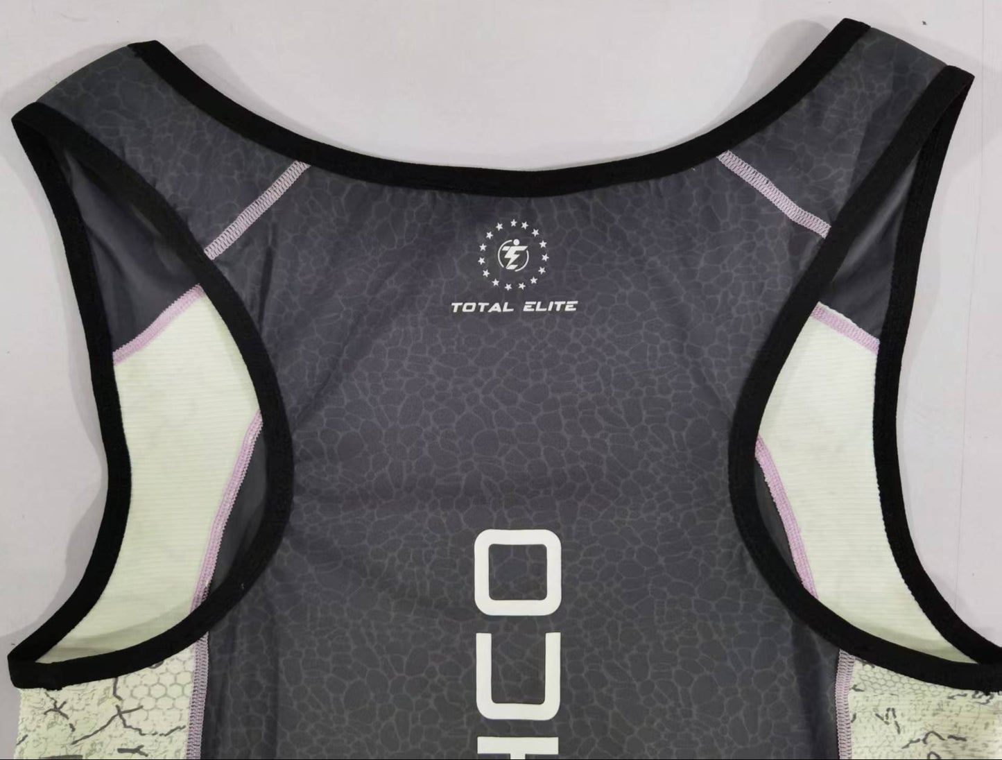 OUTLAST LAVA GREY SINGLET
